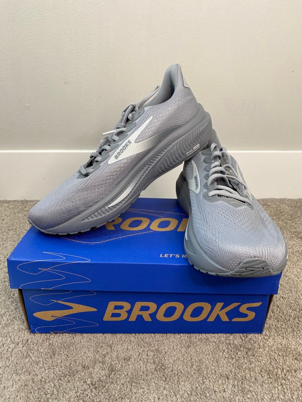 New Brooks Ghost 17 Men’s Running Walking Shoes Size 10 Wide